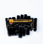 Broche de Line Vautrin en résine talosel