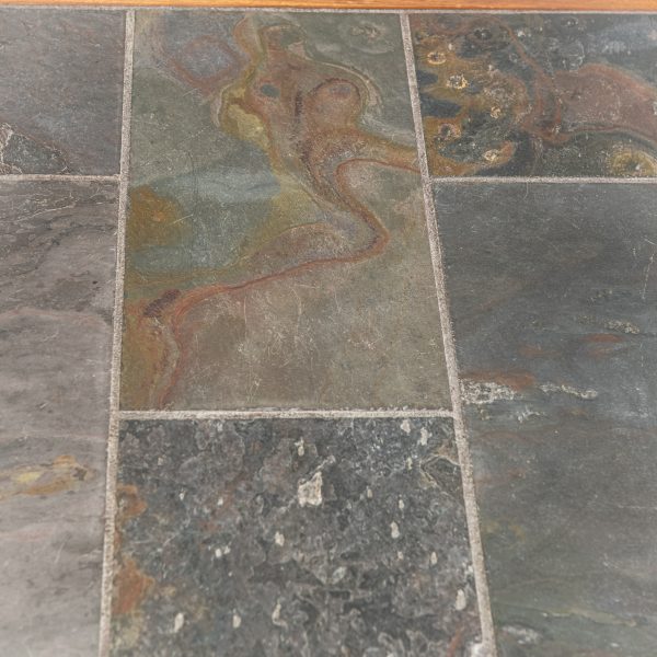 Table basse en orme et ardoise circa 1980