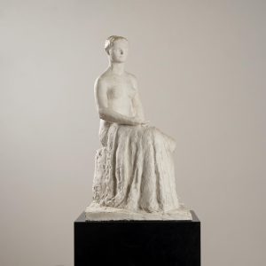 Gertrude Bret, sculpture de femme assise, plâtre, France, circa 1935.