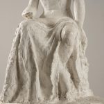 Gertrude Bret, sculpture de femme assise, plâtre, France, circa 1935.