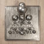 Sculpture murale de Claude Viseux 1984