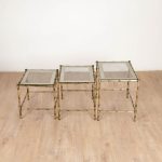 Table gigogne en laiton bambou et verre, 1970
