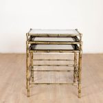 Table gigogne en laiton bambou et verre, 1970