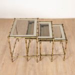 Table gigogne en laiton bambou et verre, 1970