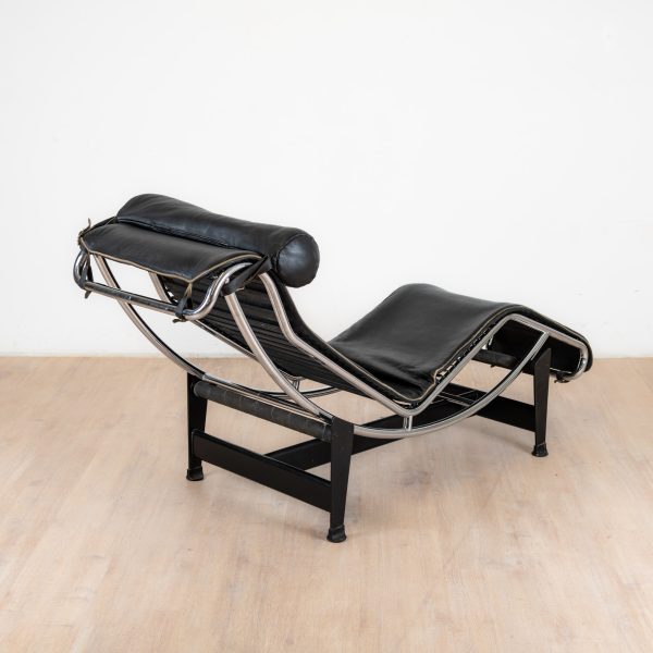 Chaise longue "LC4", Le Corbusier, Pierre Jeanneret, Charlotte Perriand, éditons Cassina